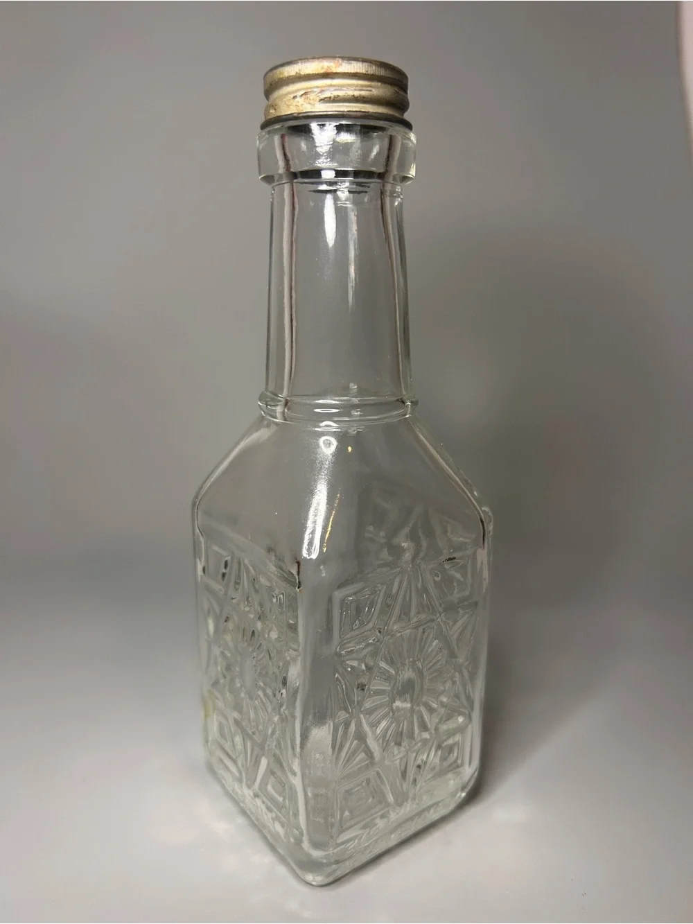 Vintage Manischewitz 2/5‎ Pint Clear Embossed Glass Wine Bottle Seder Kosher Bar